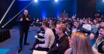 Dall Empreendimentos reúne 400 corretores em evento na Praia Brava em Itajaí
